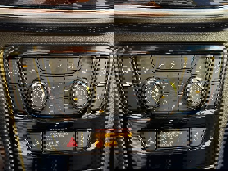 Image Opel 潍歫⁡⁘㈨㄰ⴶ⤾ 1.6 CDTI 136 Elite 4x4 GPS Carplay Caméra Sièges cuir chauffants 1ère main Régul Clim auto Gtie 1 an